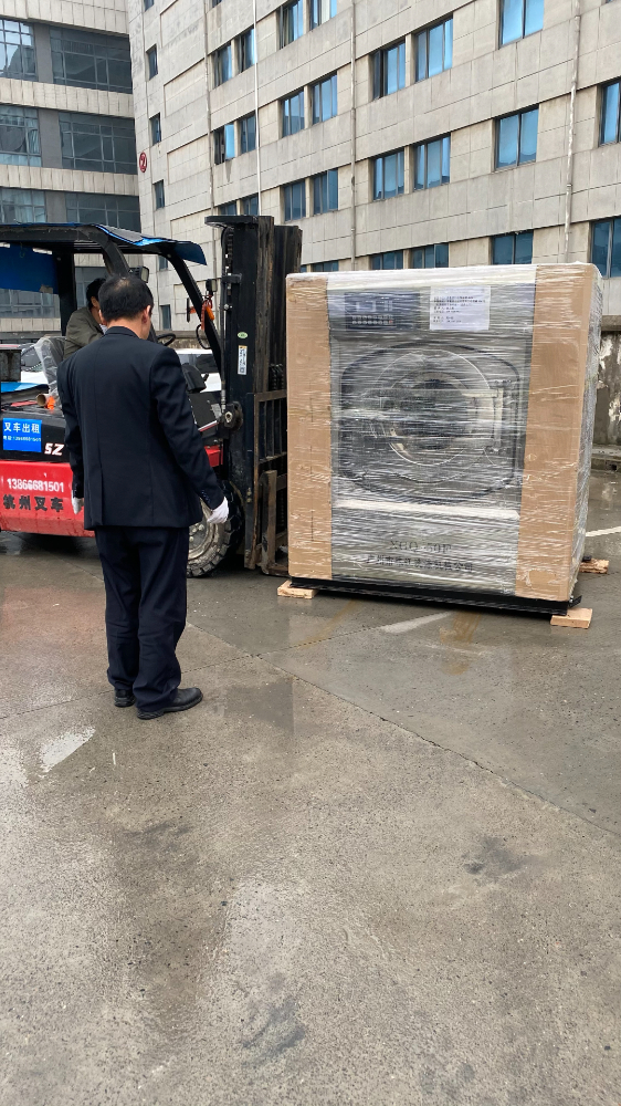 珠江洗滌設(shè)備工業(yè)用洗衣機(jī)烘洗一體廠應(yīng)用案例