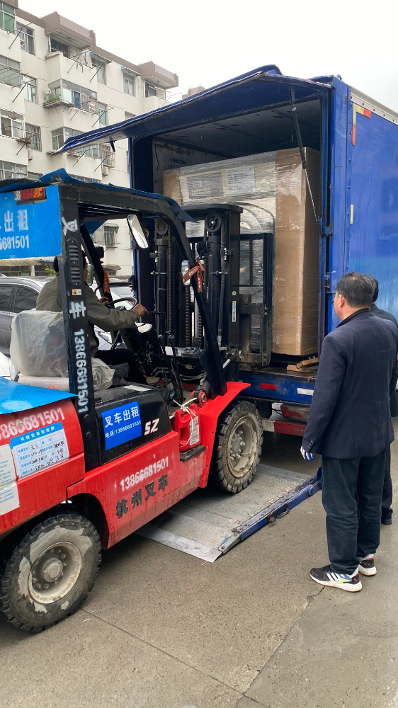 珠江洗滌設備助力酒店高效洗滌解決方案